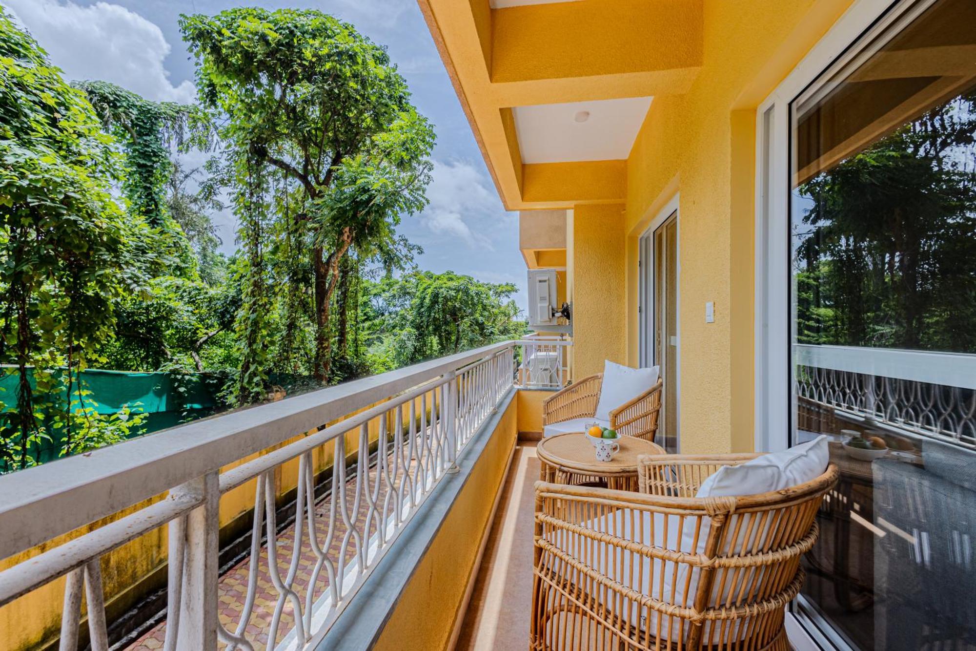 Alaya Stays 1 Bhk With Balcony & Pool - Veera Marina Candolim Extérieur photo
