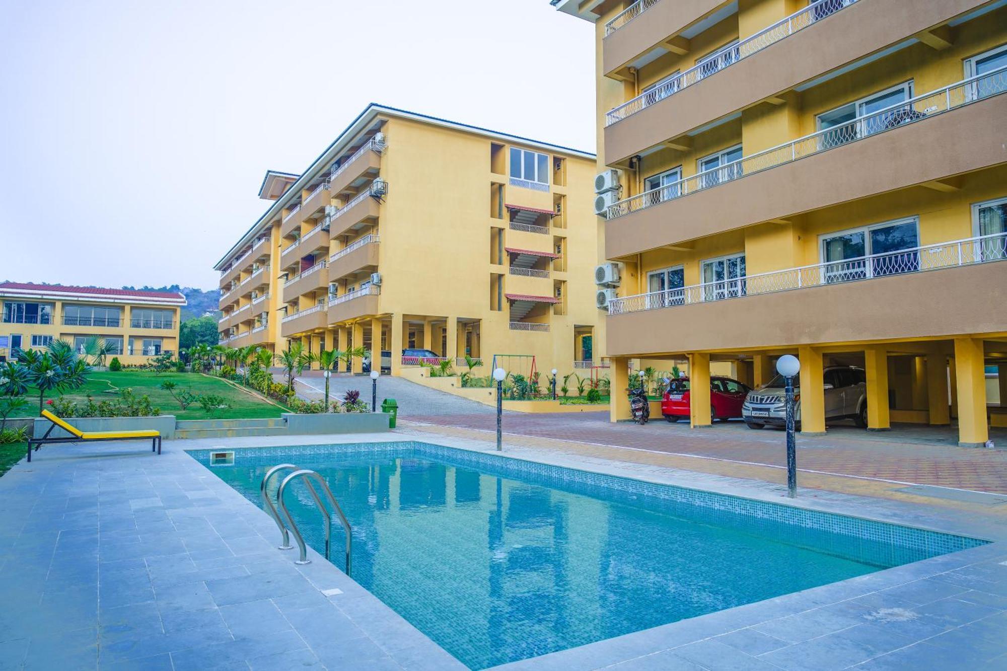 Alaya Stays 1 Bhk With Balcony & Pool - Veera Marina Candolim Extérieur photo