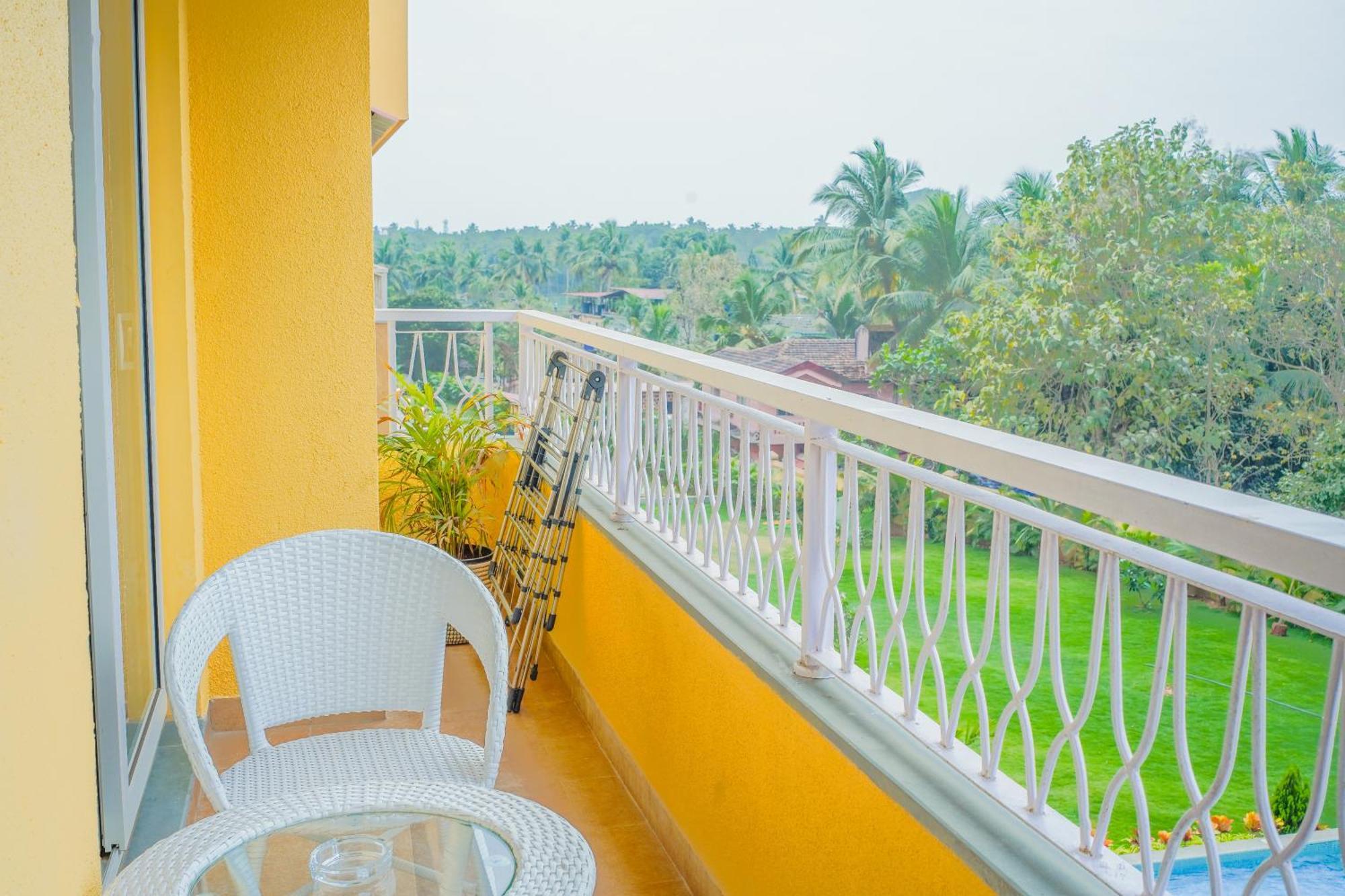 Alaya Stays 1 Bhk With Balcony & Pool - Veera Marina Candolim Extérieur photo