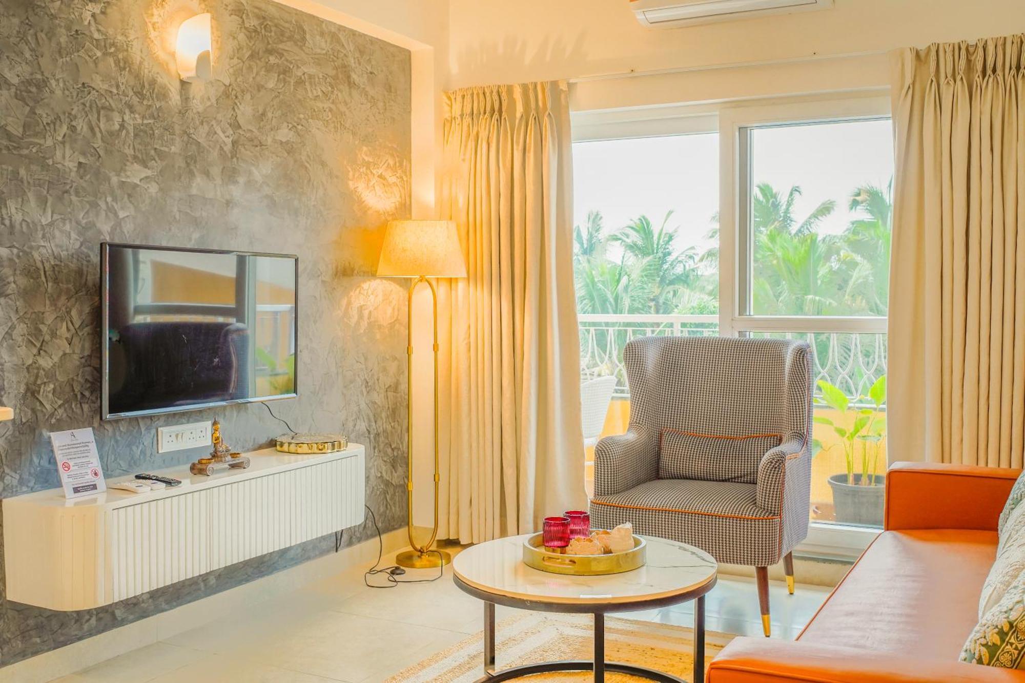 Alaya Stays 1 Bhk With Balcony & Pool - Veera Marina Candolim Extérieur photo